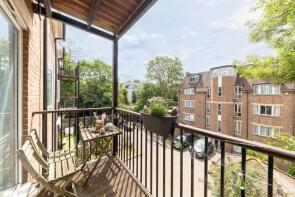 Flat 5, 1 Carolina Court, Hoptree Close, North Finchley, London N12 8LE