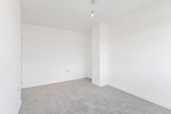 3 bed Semi-Detached for sale Image 11