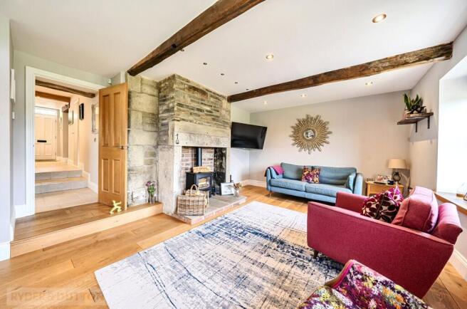 3 bed Semi-Detached for sale Image 12