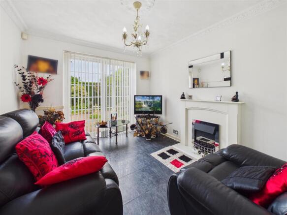 3 bed Detached for sale Image 4