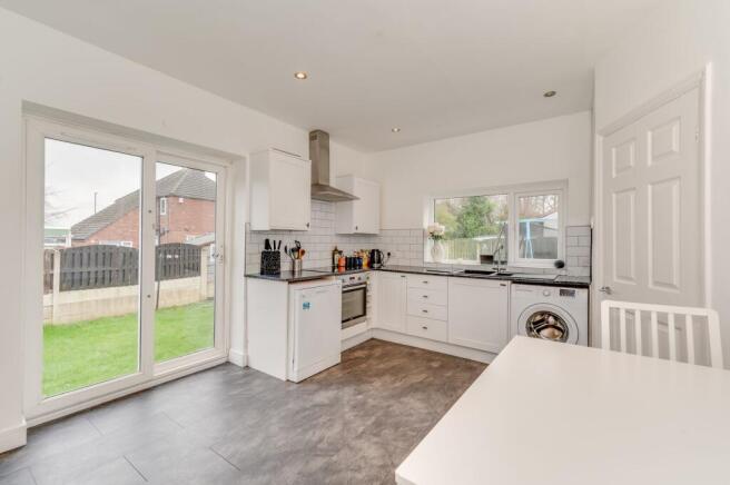 LIVING ROOM, KITCHEN AND DINER