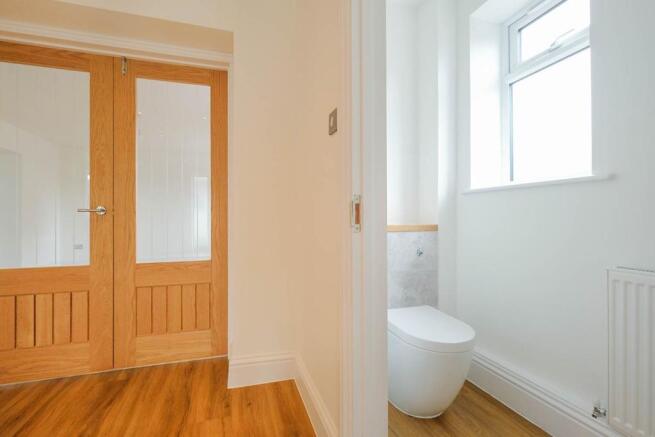 Cloakroom/WC
