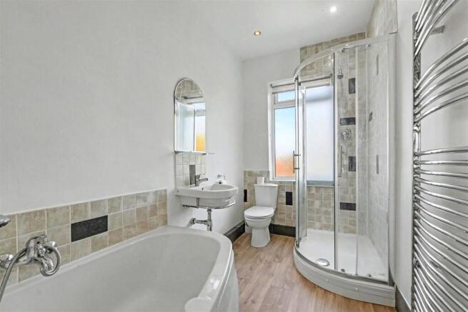 Bathroom.jpeg