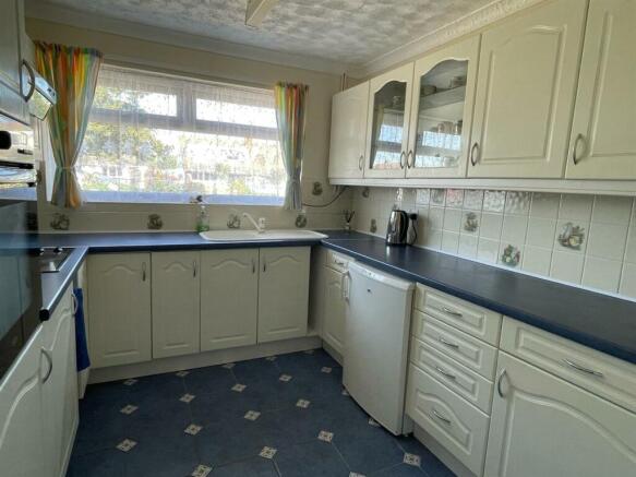 Kitchen..jpg