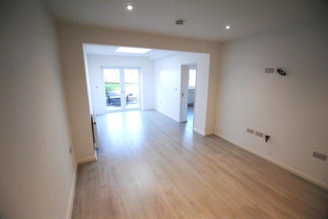 Drayton New lounge.JPG
