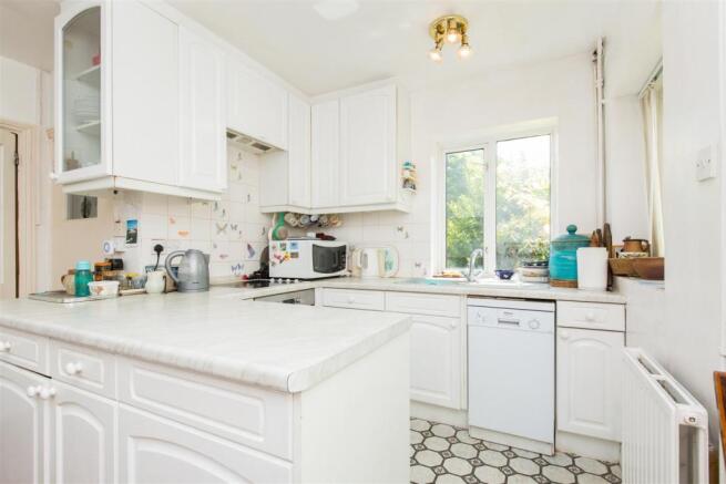 14 Neville Road-14.jpg