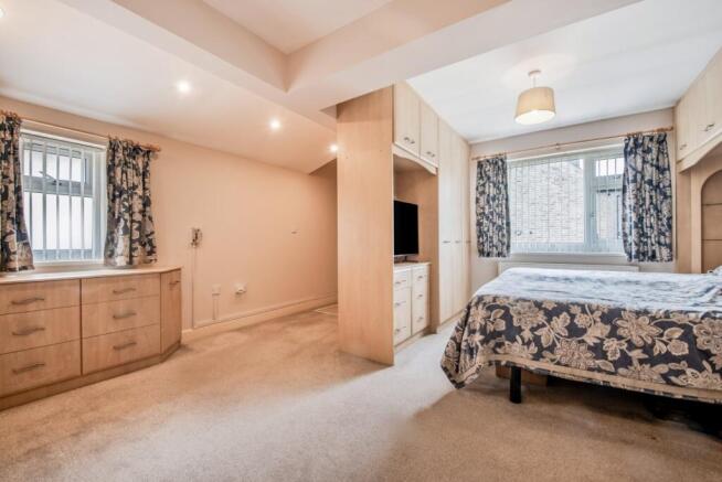 3 bed Semi-Detached for sale Image 11