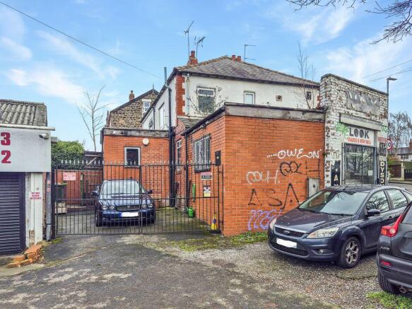 3 bed Semi-Detached for sale Image 12