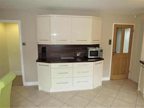 Kitchen dining ro...