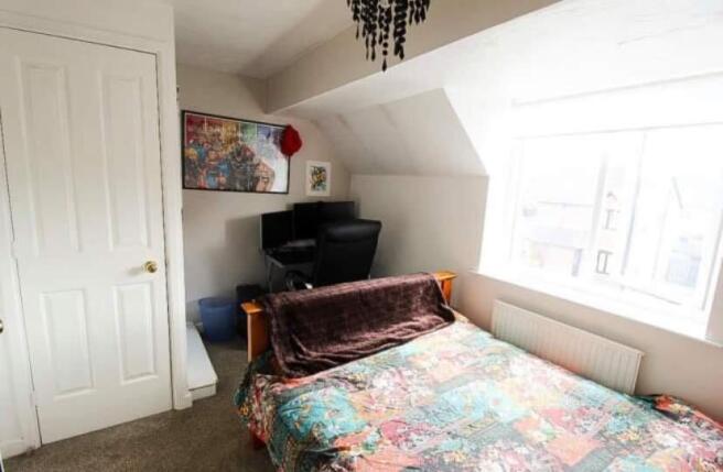 2 bed House to rent Image 5