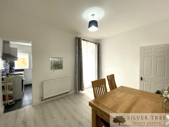2 bed Terraced for sale Image 5