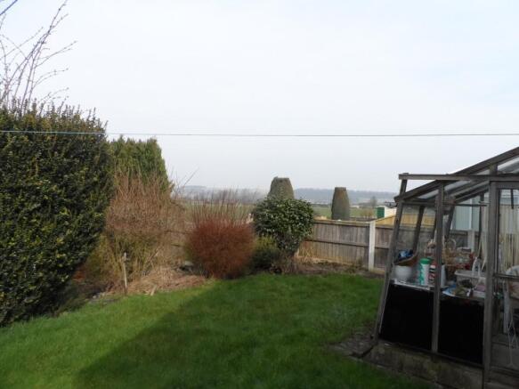 Rear Garden & Views