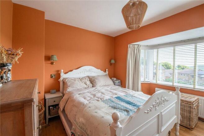 3 bed Semi-Detached for sale Image 9