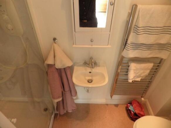 SHOWER ROOM