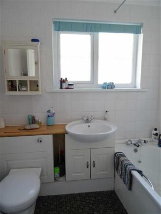 BATHROOM: