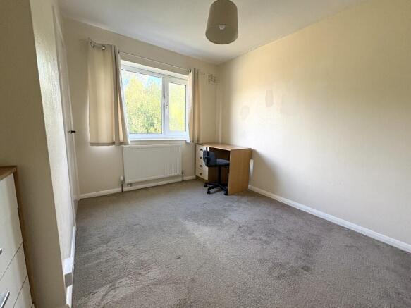 3 bed House to rent Image 5