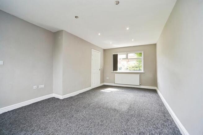 2 bed Semi-Detached for sale Image 4