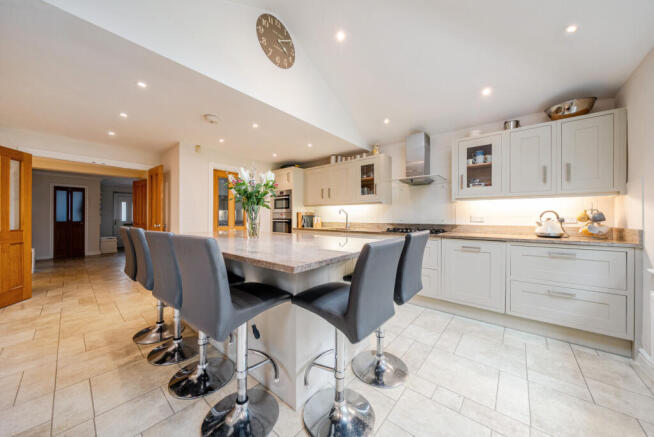 1438490-29-69cd60...