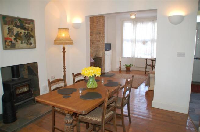 Lounge & Dining Room