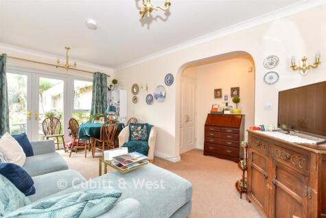Fontwell Avenue, Eastergate, Chichester, West Sussex