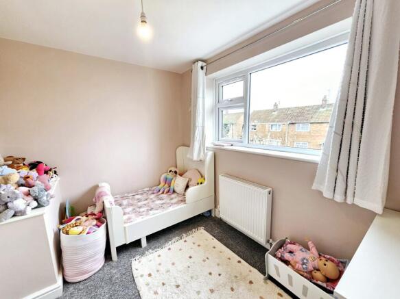 3 bed Terraced for sale Image 11