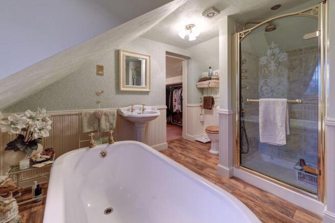 Ensuite Bathroom