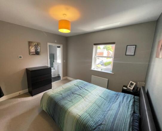 4 bed Detached for sale Image 7