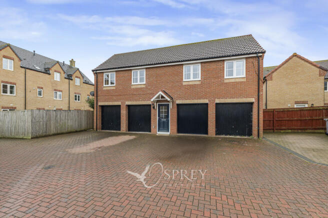 2-bed flat on Farrer Way, Barleythorpe, Oakham, £175,000