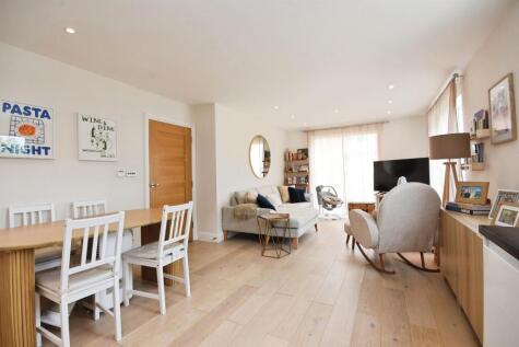 Ongar Road, Brentwood