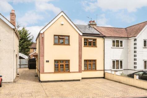 Costons Avenue, Greenford