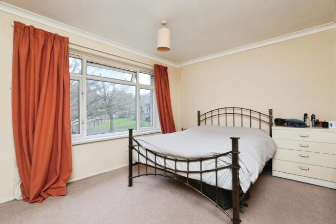 2 bed Maisonette for sale Image 9