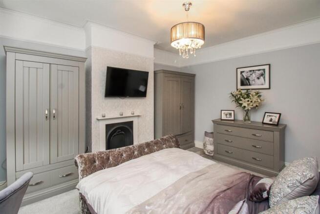 3 bed Semi-Detached for sale Image 10