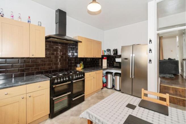 3 bed Terraced for sale Image 6
