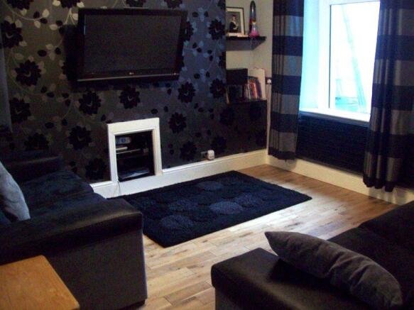 L Shaped Bedroom