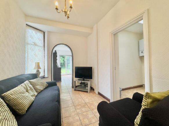 Firs Park Avenue, Winchmore Hill, N21 photo 4