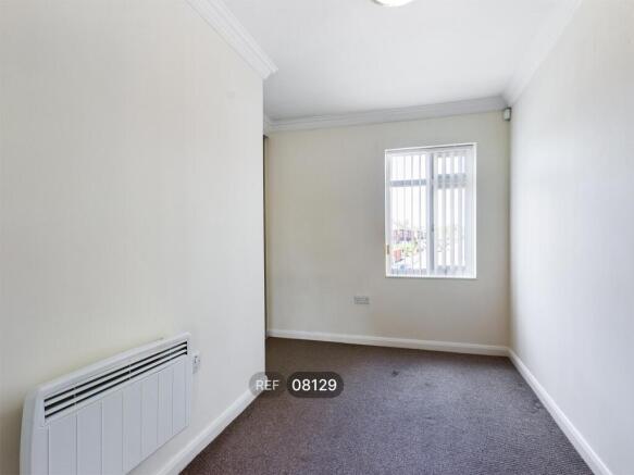 2 bed Flat to rent Image 5