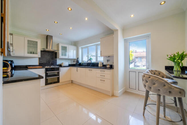 1442630-17-69de38...