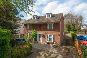 Wayside, Marlowe Avenue, Canterbury CT1 2QN
