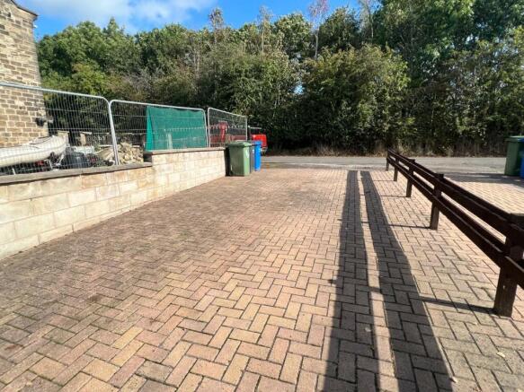 driveway.jpg