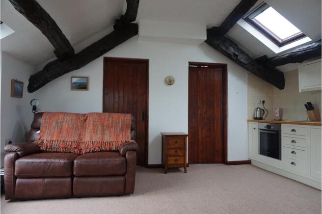 Lounge / Kitchen