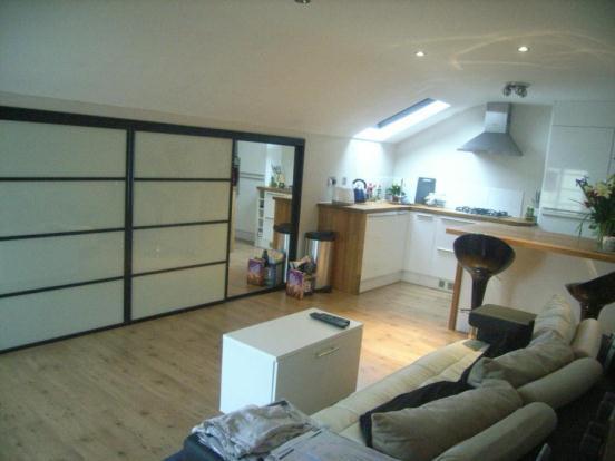 Lounge/Kitchen