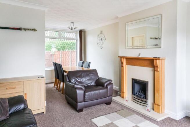 Lounge/Dining Room