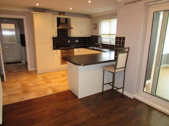 KITCHEN/BREAKFAST ROOM
