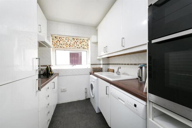 1, 42a Grosvenor Road-02 - LR.jpg