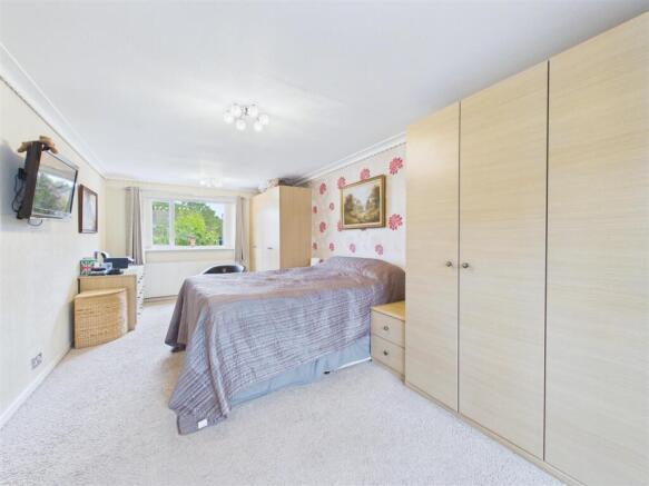 2 bed Detached Bungalow for sale Image 12