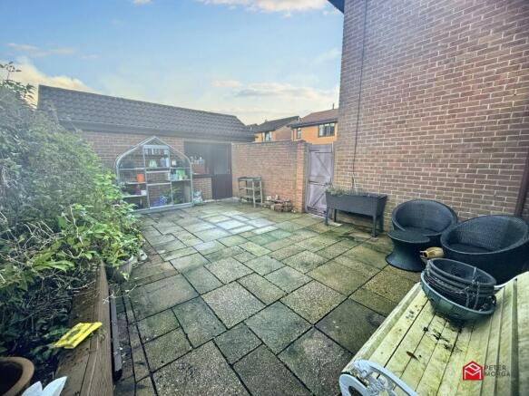 Side Courtyard
