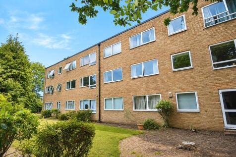 Pine Grove, Weybridge, KT13
