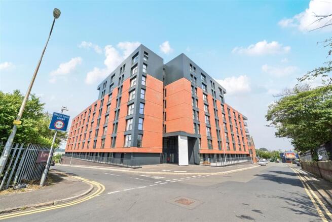 WILLOW COURT