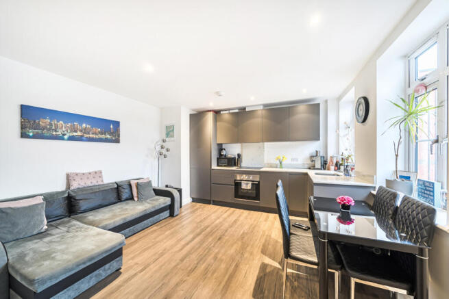 1403754-10-697763...