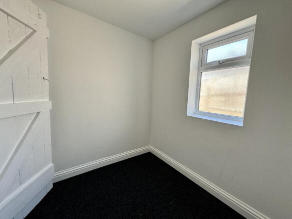 3 bed End of Terrace to rent Image 5